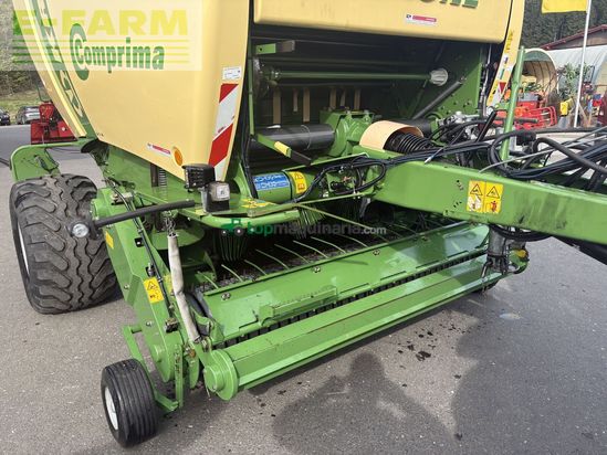 Empacadora gigant - Krone - comprima v 150 xc