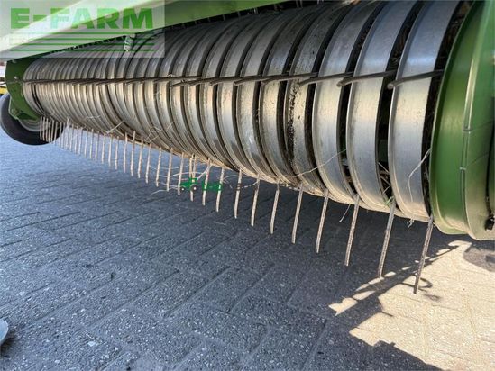 Empacadora gigant - Krone - comprima v 180 xc