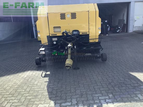 Empacadora gigant - New Holland - br 560