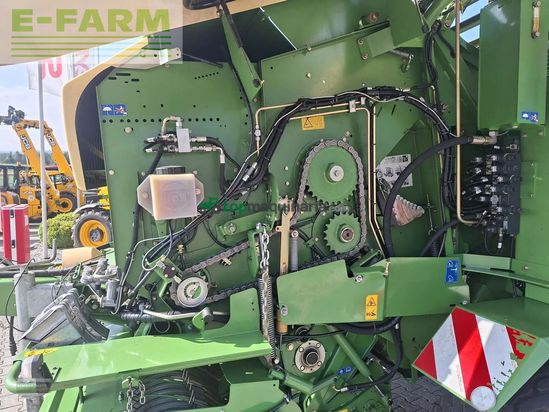 Empacadora gigant - Krone - cf 155 xc mit 26 messer und ballenaufsteller