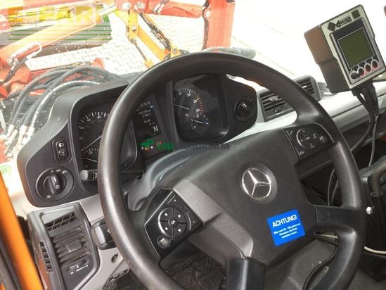 Tractor agrícola -  - unimog u 527