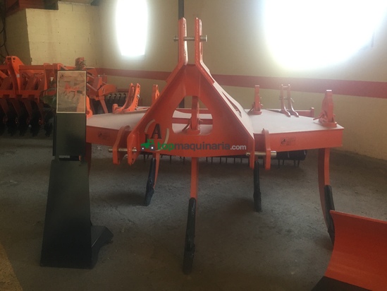 Descompactador subsolador - LOS ANTONIOS  5 BRAZOS