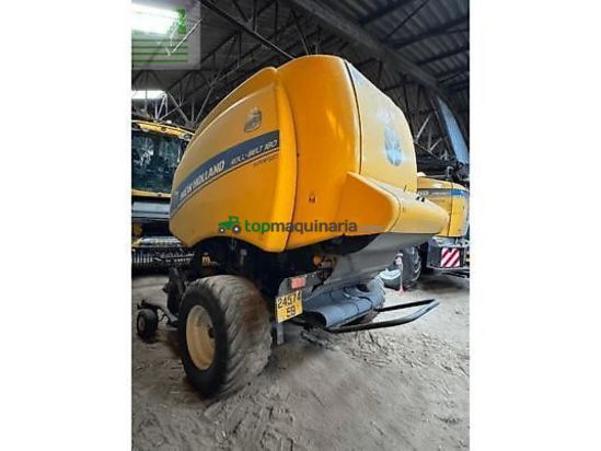 Empacadora gigant - New Holland - rollbelt 180