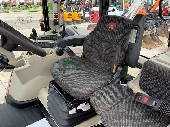 Tractor agrícola - Massey Ferguson - 6714s dyna6 tractor (st25429)