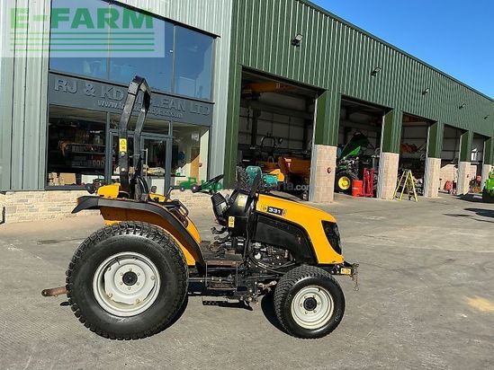 Tractor agrícola - JCB - 331 hst compact tractor (st24601)