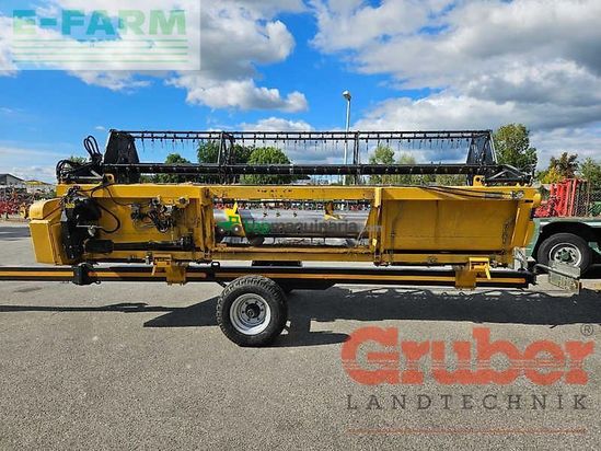 Cabezal - New Holland - 5,18 m varifeed