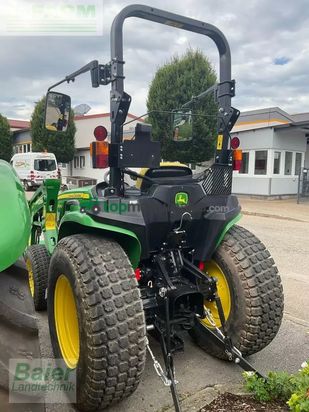 Tractor agrícola - John Deere - 3038 e
