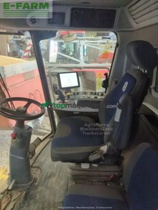 Cosechadora de Cereal - New Holland - cr8.90