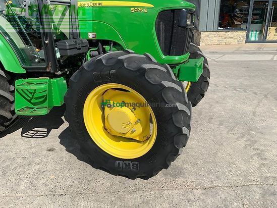 Tractor agrícola - John Deere - 5075e tractor (st27480)