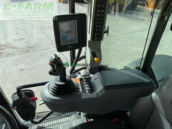 Tractor agrícola - JCB - 4220 fastrac tractor (st24632)