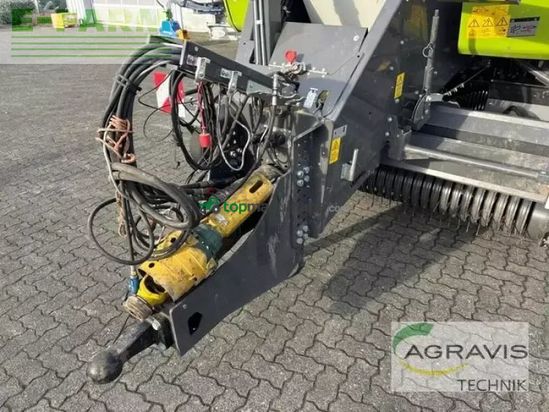 Empacadora gigant - Claas - quadrant 5200 fc tandem