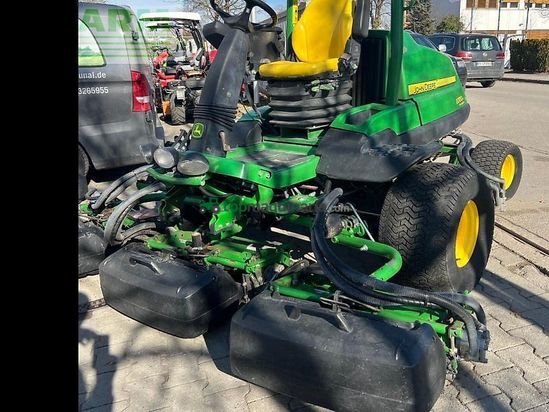 Cosechadora de Cereal - John Deere - 8700 a