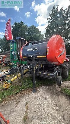 Empacadora gigant - Kubota - bv5160