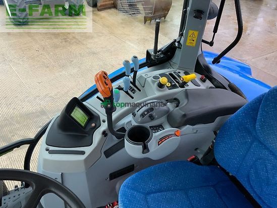 Tractor agrícola - New Holland - t7.210 tractor (st25435)