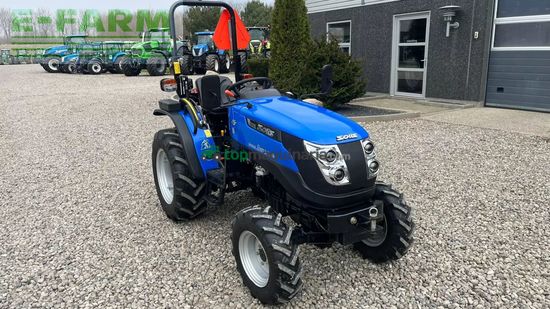 Tractor agrícola - Solis - s26 6+2 med brede traktordæk