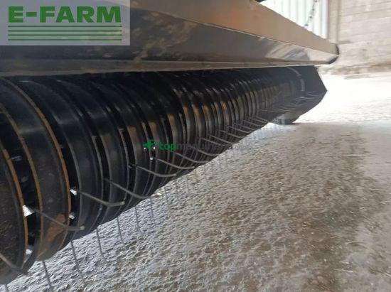 Empacadora gigant - New Holland - br7070 crop cutter