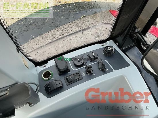 Tractor agrícola - Valtra - g 135 v 1b9