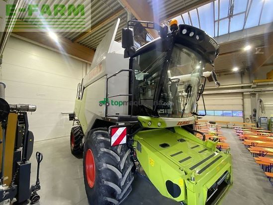 Cosechadora de Cereal - Claas - trion 520 mit vario 560