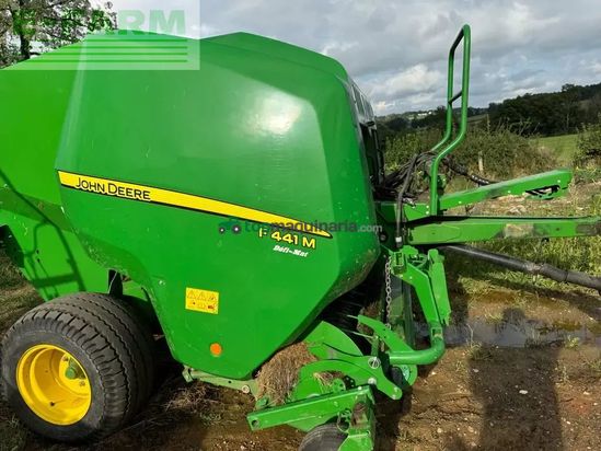 Empacadora gigant - John Deere - f441m