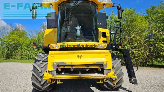 Cosechadora de Cereal - New Holland - cx 8080 varifeed