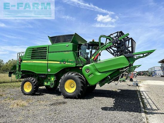 Cosechadora de Cereal - John Deere - t560 hm demo