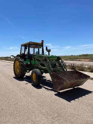 Tractor agrícola - John Deere - 3150 + PALA