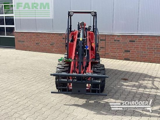 Minicargadora - Schaffer - 2028 slt