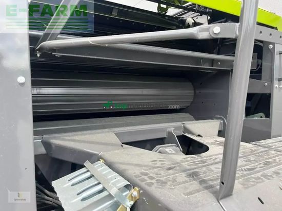 Empacadora gigant - Claas - rollant 520 rc neu