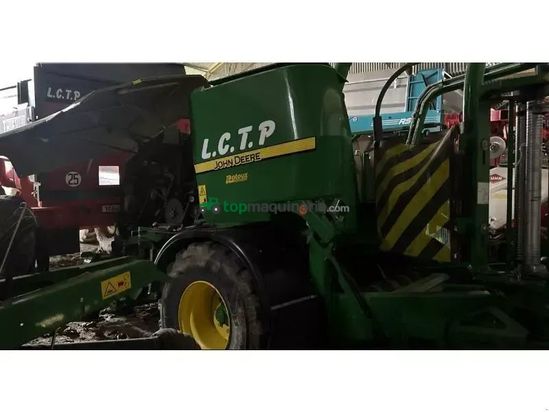 Empacadora gigant - John Deere - c441r