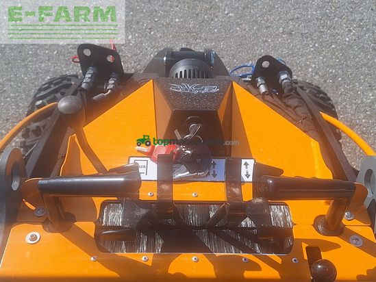 Minicargadora - Giant - gs900 skid