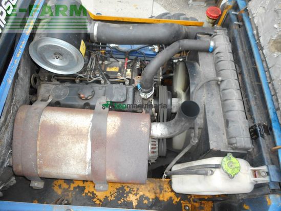 Elevadora - JCB - 926-4 ( allrad ) triplex 5,5m