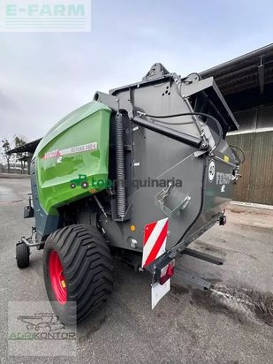 Empacadora gigant - Fendt - rotana 180v xtra cut welger