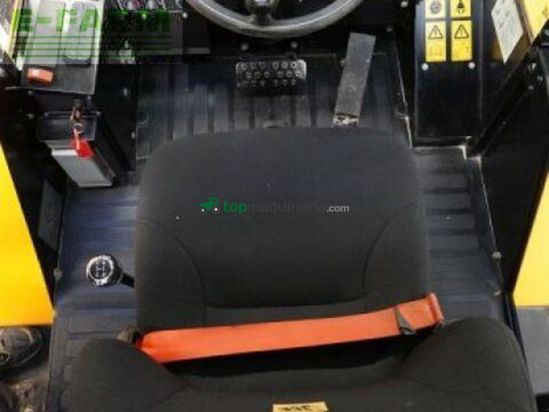 Elevadora - JCB - 940-4