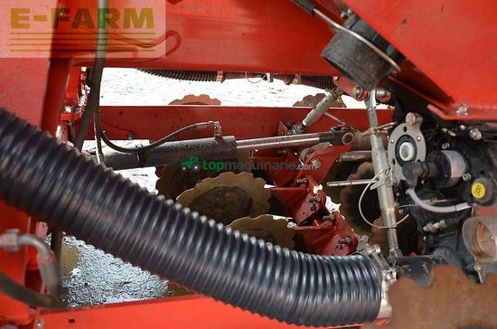 Sembradora - Kverneland - u-drill 6001