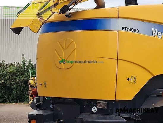 Cosechadora de Cereal - New Holland - fr9060 including kemper 375 plus