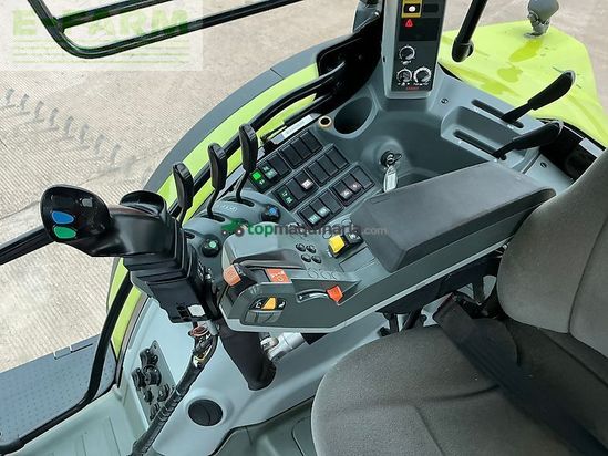 Tractor agrícola - Claas - 620 arion tractor (st25431)