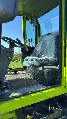 CARRETILLA ELEVADORA TODOTERRENO 4X4 DIÉSEL – 3,5 Tn – NUEVA