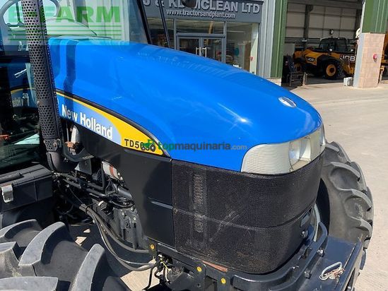 Tractor agrícola - New Holland - td5030 tractor (st23208)