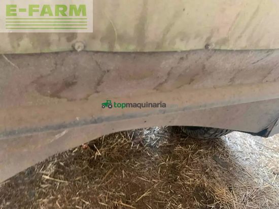 Empacadora gigant - Claas - rollant 520 rf