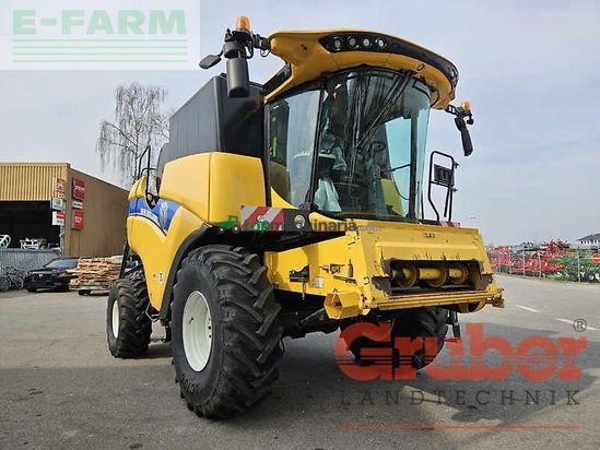 Cosechadora de Cereal - New Holland - cx 6.90
