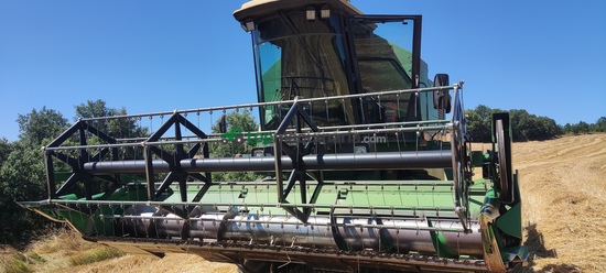 Cosechadora de Cereal - John Deere - 1055