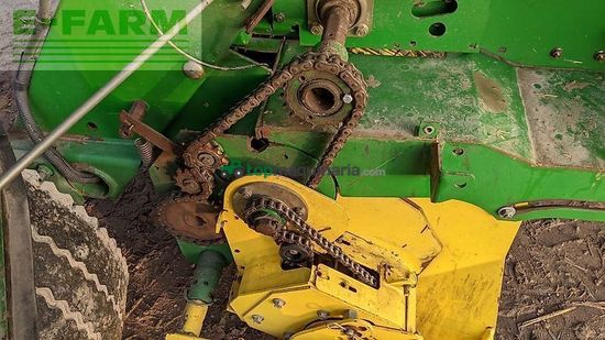 Empacadora gigant - John Deere - 592
