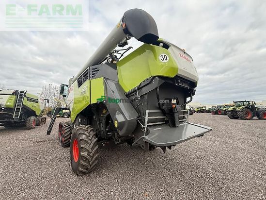 Cosechadora de Cereal - Claas - trion 660 terra trac