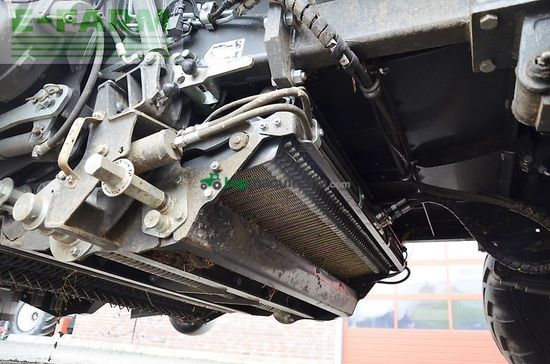 Empacadora gigant - Claas - quadrant 5300 evolution fc + vorbauhäcksler