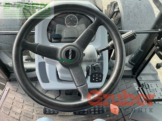 Tractor agrícola - Valtra - g 135 v 1b9