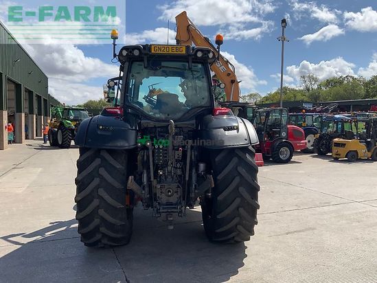 Tractor agrícola - Valtra - t214 versu unlimited tractor (st27245)
