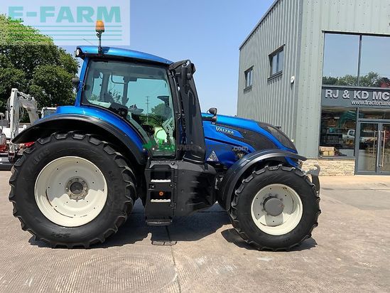 Tractor agrícola - Valtra - t154 hi tech tractor (st26619)