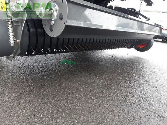 Empacadora gigant - Claas - presse variant 560 rc pro