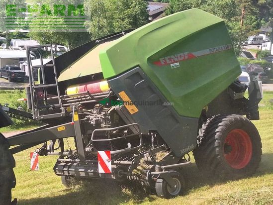 Empacadora gigant - Fendt - rotana 130 f
