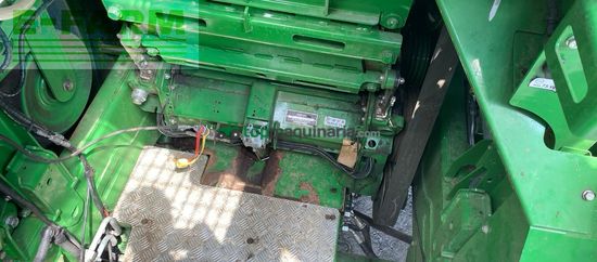 Cosechadora de Cereal - John Deere - 8300